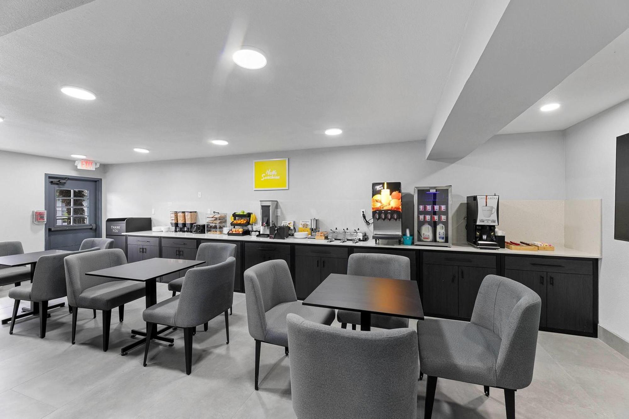 Days Inn By Wyndham San Antonio Near Lackland Afb Dış mekan fotoğraf